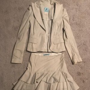 Marciano skirt suit size 0
